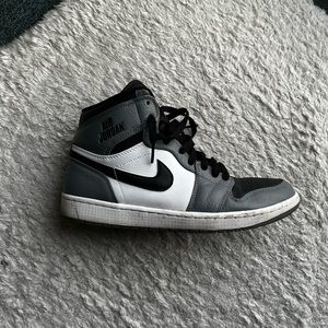 Jordan 1 Rare Air “cool grey” sz 9